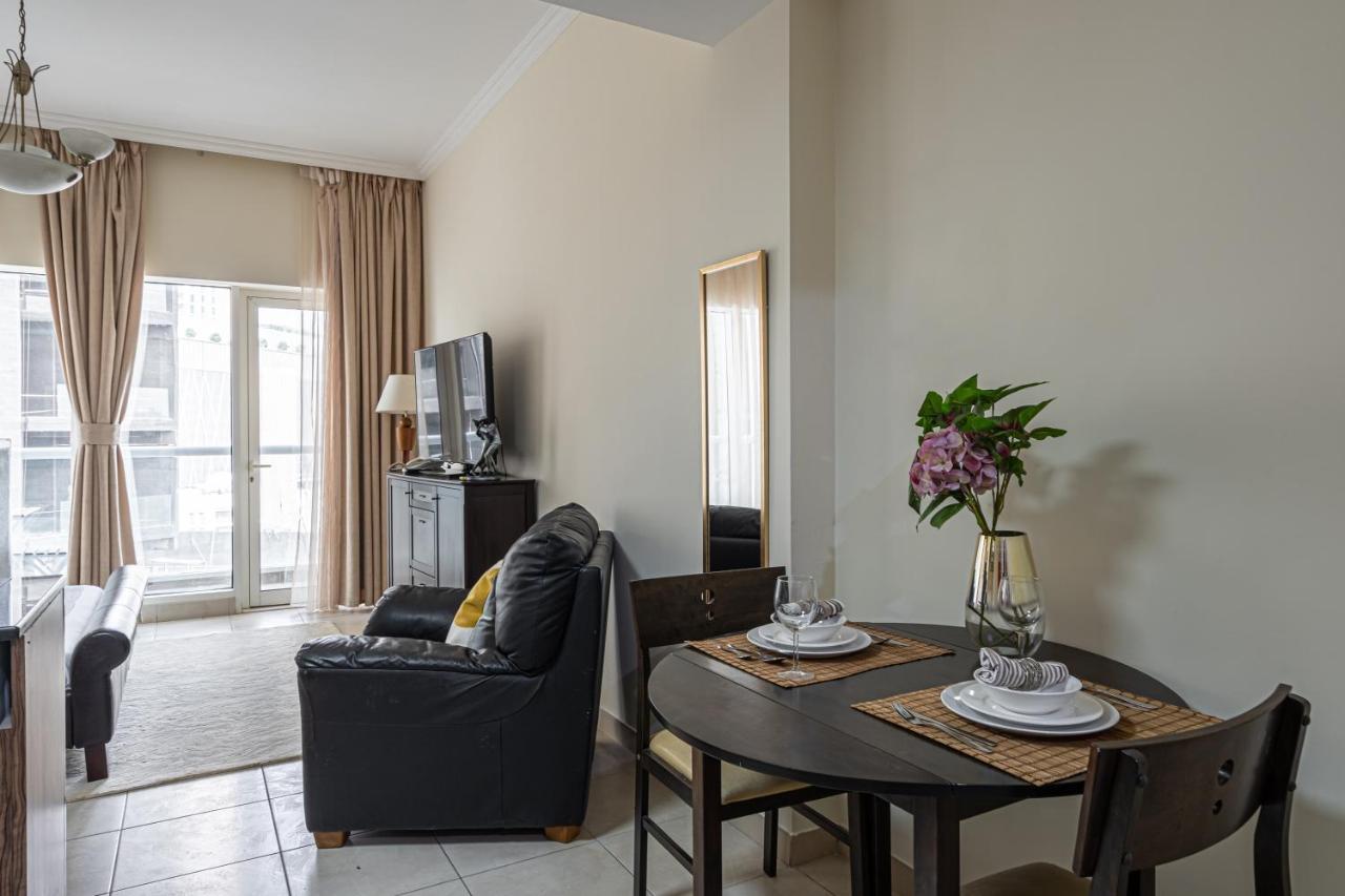 Higuests - Spacious Studio With City Views Near Dubai Mall Luaran gambar